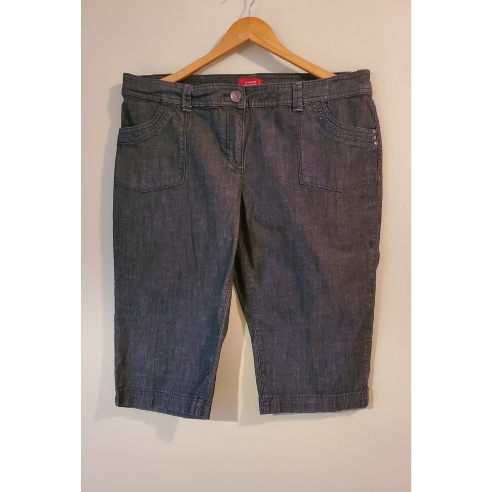 Capris
